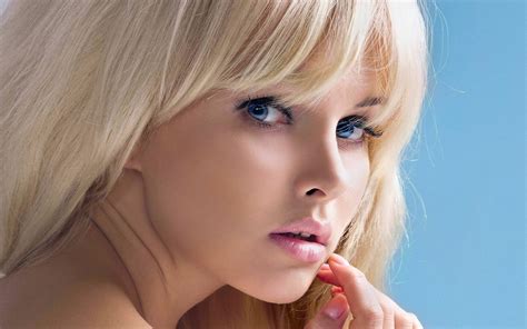 blonde girl photos|Free Beautiful Blonde Girl Photos